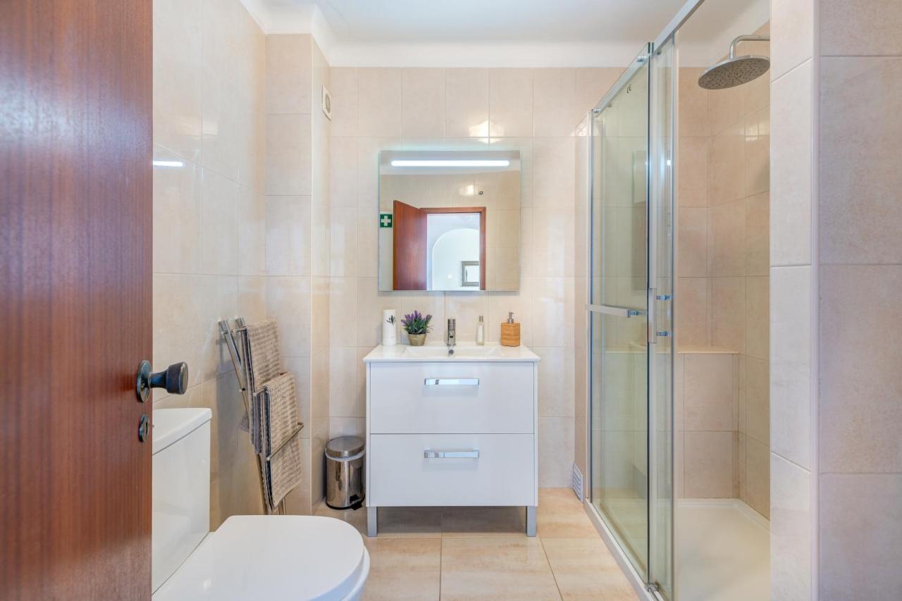 Algarsun - Idealy Situated Holiday Apartment With All Modern Comfort Albufeira Bagian luar foto