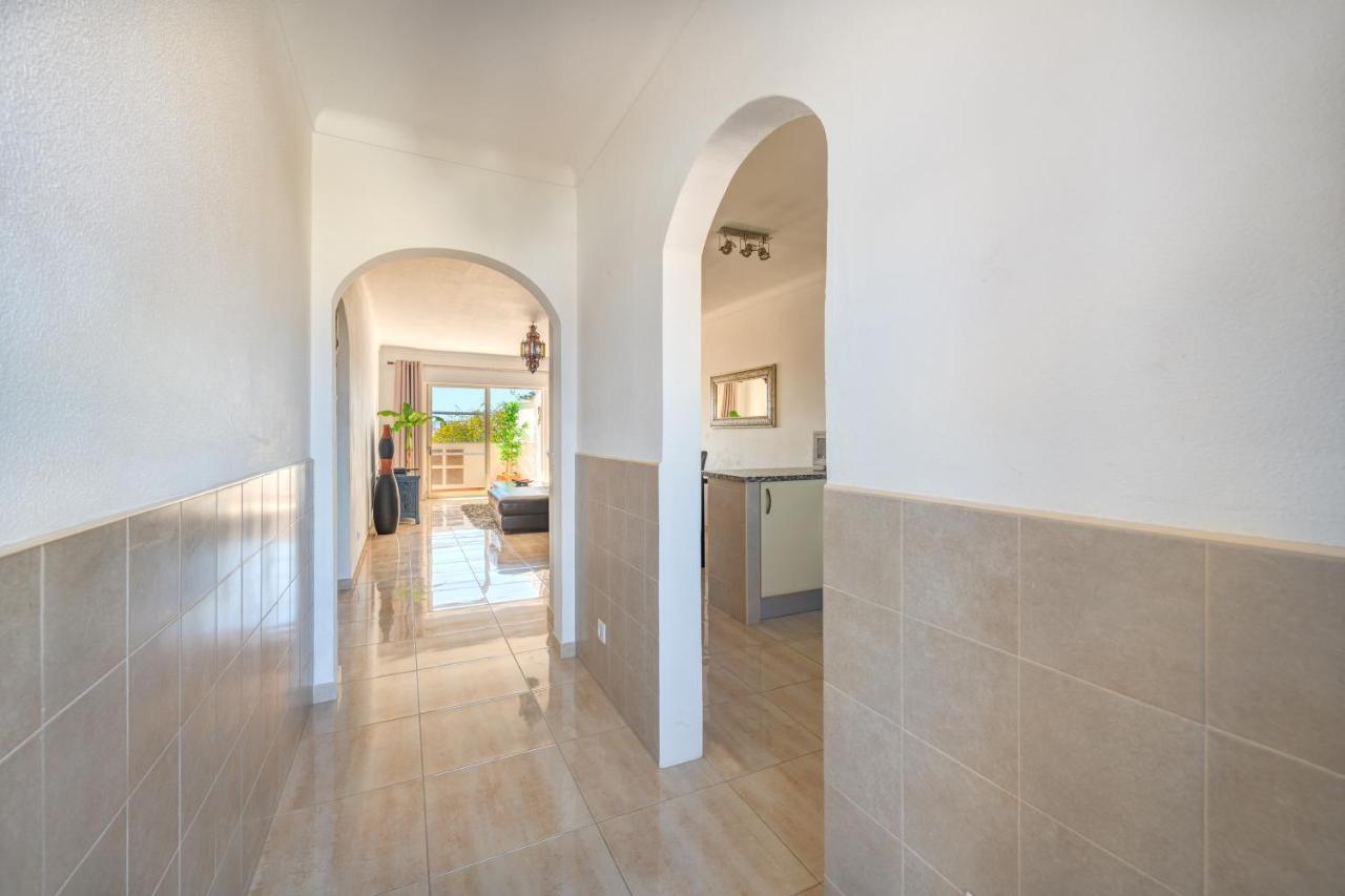 Algarsun - Idealy Situated Holiday Apartment With All Modern Comfort Albufeira Bagian luar foto